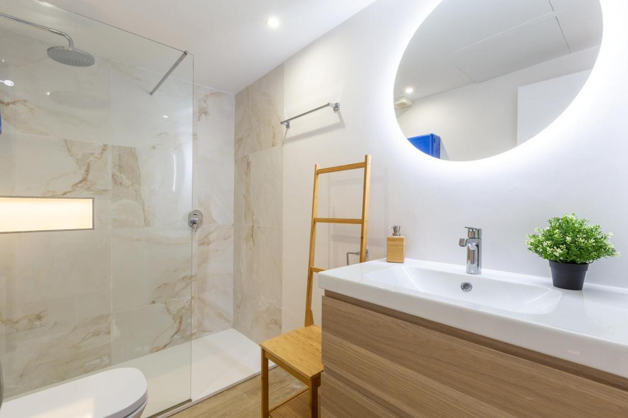 Apartamento Junto Al Faro .Marbella Centro.Vistas Mar Y El Puerto. Esterno foto
